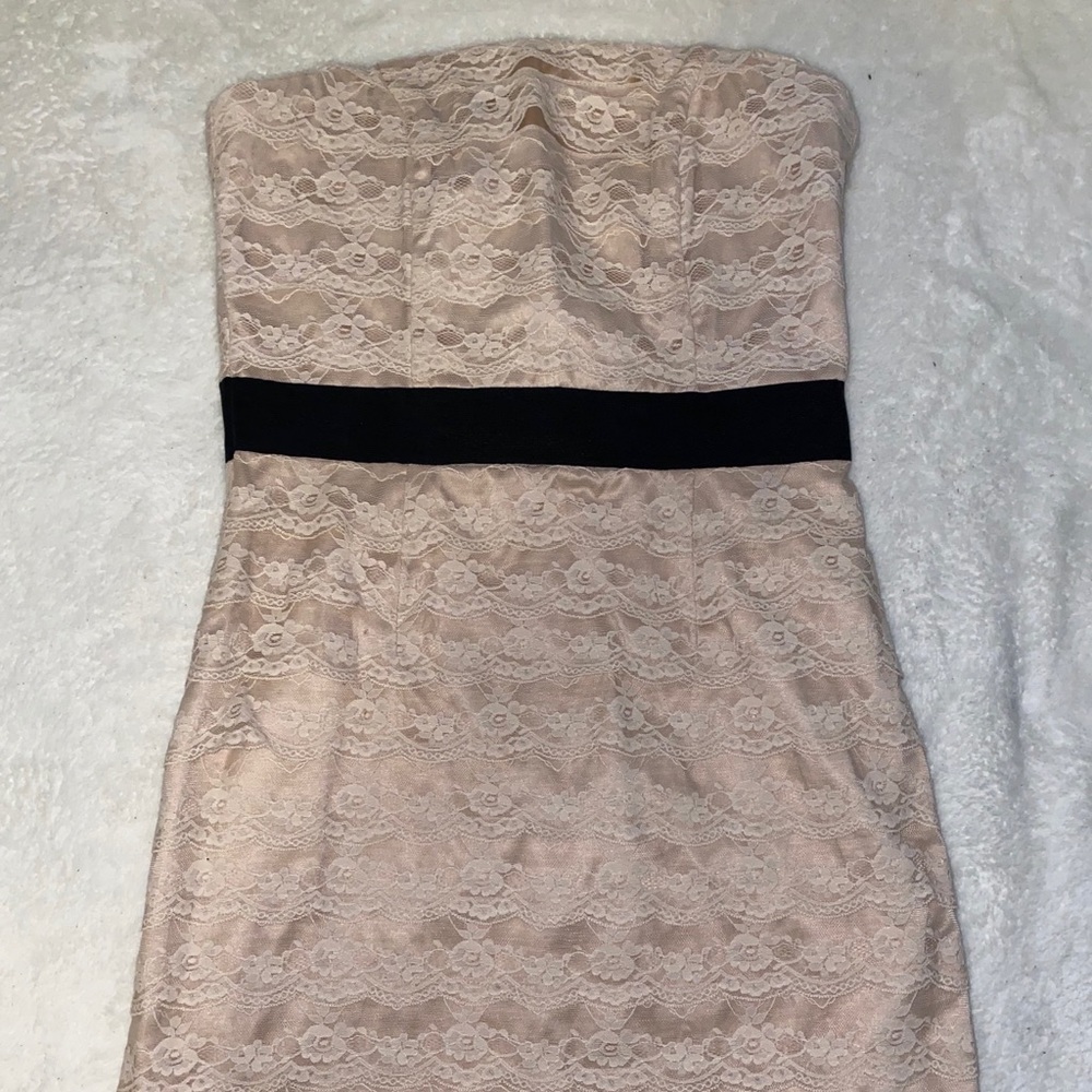 Cute Strapless Laced Dress!